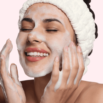 Medicube PDRN Pink Niacinamide Whip Cleanser